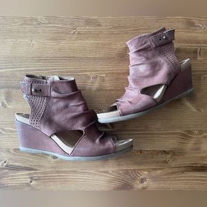 Earth Sandal Wedge 6 Sweetpea